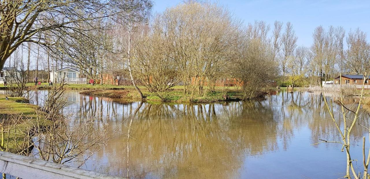 White Rose Caravan At Goosewood Holiday Park York Sutton on the Forest ภายนอก รูปภาพ